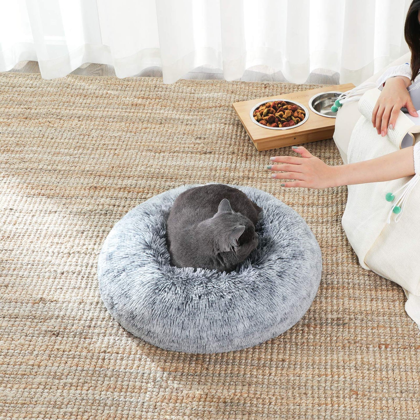 Pawluo Fluffy Dog & Cat Donut Bed – Washable Long Plush Cushion with Removable Padding